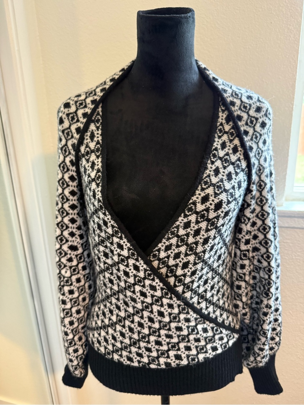 Maeve Anthropologie 2-Piece Sweater Set Black White Wrap Cardigan & Vest Medium